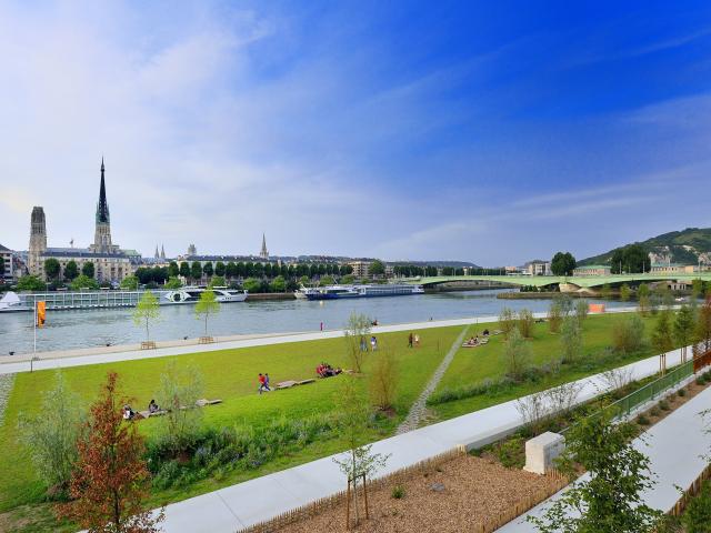 Left bank quays Rouen