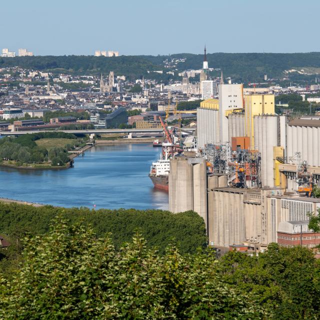 We tested for you the visit of the port of Rouen...