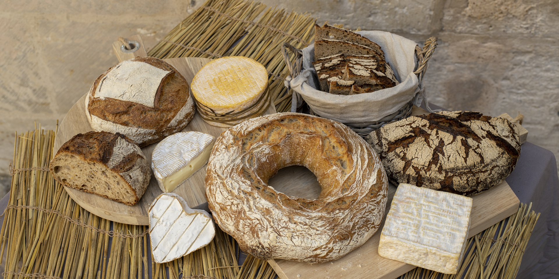 Gastronomie Rouen Nourriture Fromages Pains Normandie Terroir