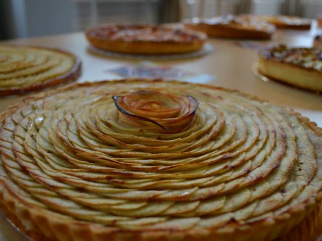 Tarte Aux Pommes Normandie Rouen Gastronomie Spécialité rouennaise pâtisserie plaisir gourmandise sucrée