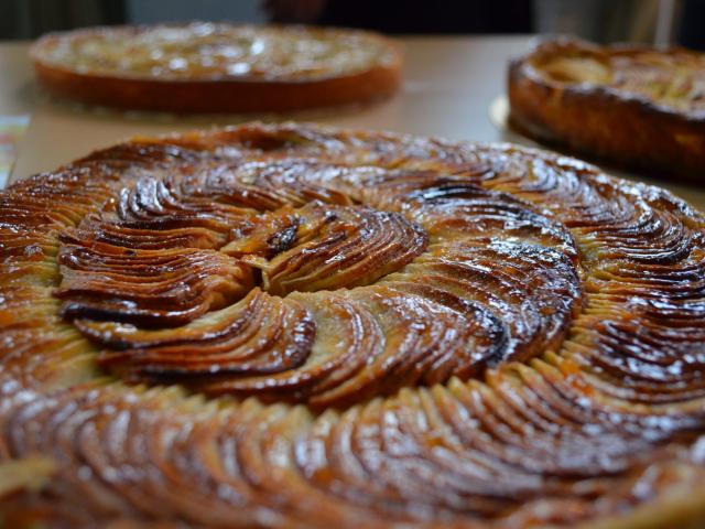 Tarte Aux Pommes Normandie Rouen Gastronomie Spécialité rouennaise pâtisserie plaisir gourmandise sucrée