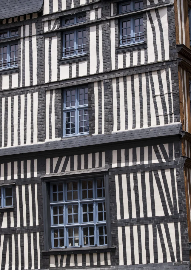 Colombages Maison Habitation Rouen Normandie France Patrimoine Historique Typique Maisons à pans de bois Centre-ville