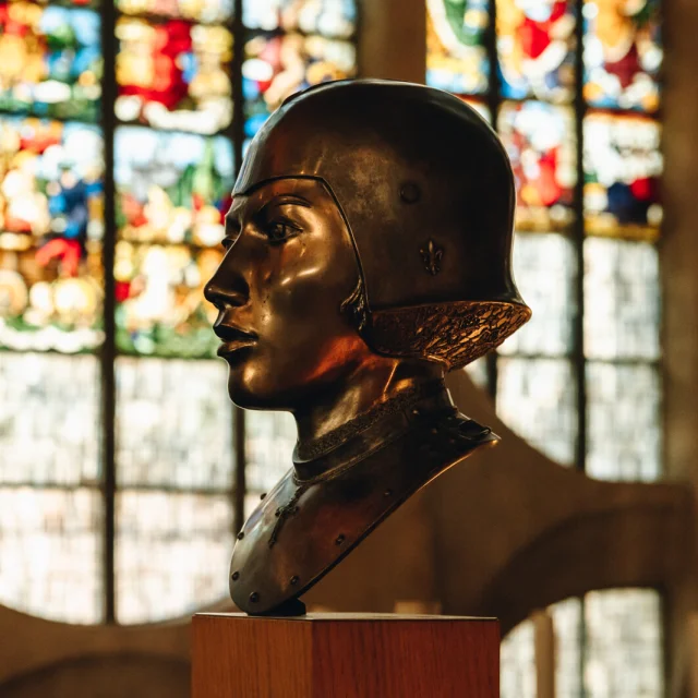 Buste De Jeanne D'Arc Dans L'Eglise Sainte Jeanne D'Arc Rouen Refuse To Hibernate Refuse To Hibernate 23862 1600px